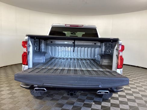 Used 2021 Chevrolet Silverado 1500 Custom Trail Boss AWD/4WD image 26