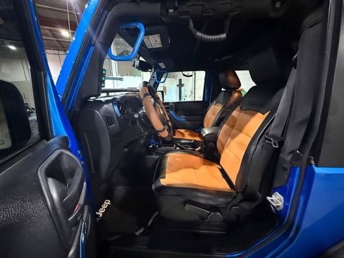 Used 2015 Jeep Wrangler Sport w/ Quick Order Package 24S AWD/4WD image 10