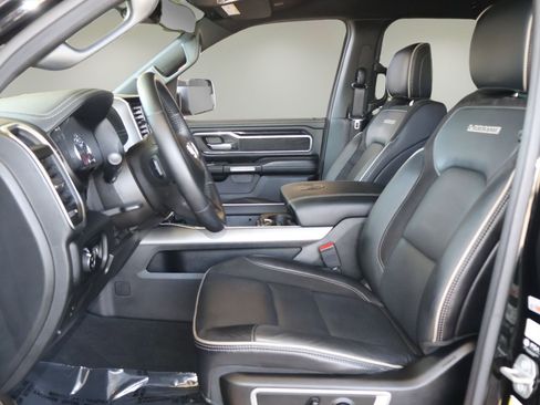 Used 2021 RAM 1500 Laramie image 12
