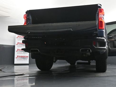 Used 2019 Chevrolet Silverado 1500 LT Trail Boss AWD/4WD image 45