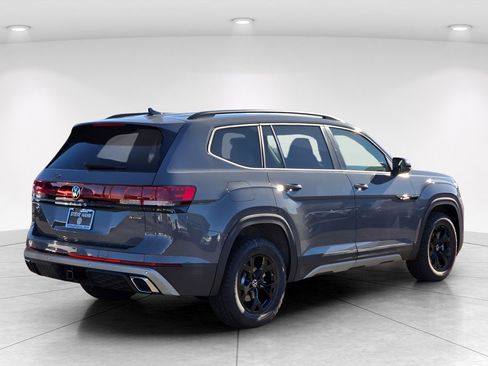 New 2026 Volkswagen Atlas Peak Edition AWD/4WD image 5