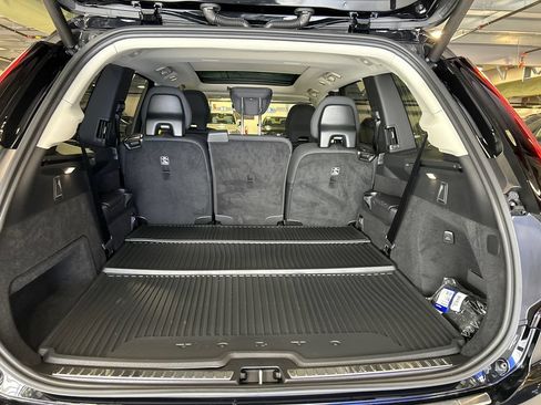 Used 2026 Volvo XC90 B6 Plus w/ Protection Package Premier AWD/4WD image 28