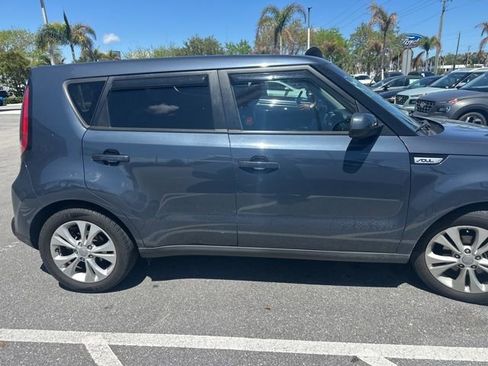 Used 2015 Kia Soul + image 4