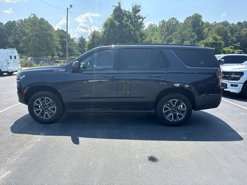 Used 2024 Chevrolet Tahoe Z71 w/ Luxury Package AWD/4WD image 2