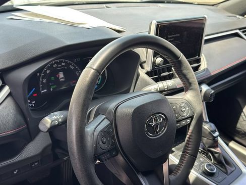 Used 2024 Toyota RAV4 SE w/ Weather & Moonroof Package AWD/4WD image 22
