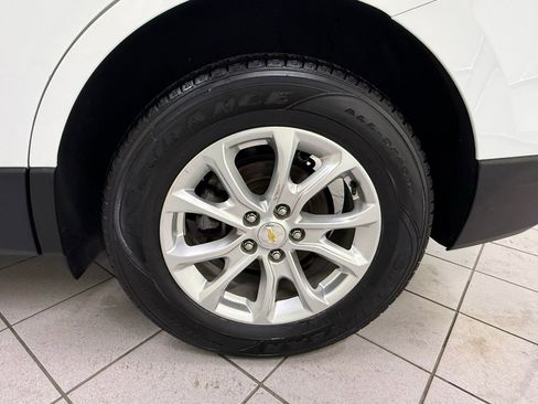 Used 2020 Chevrolet Equinox LS image 13