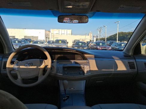 Used 2008 Toyota Avalon XL image 26