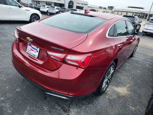 Used 2019 Chevrolet Malibu Premier w/ Sun and Wheel Package image 5