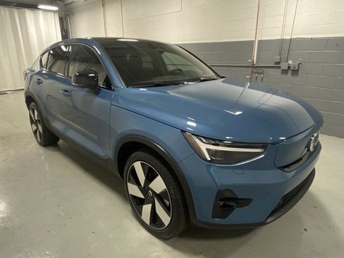 Used 2023 Volvo C40 P8 Recharge Ultimate w/ Protection Package Premier image 4