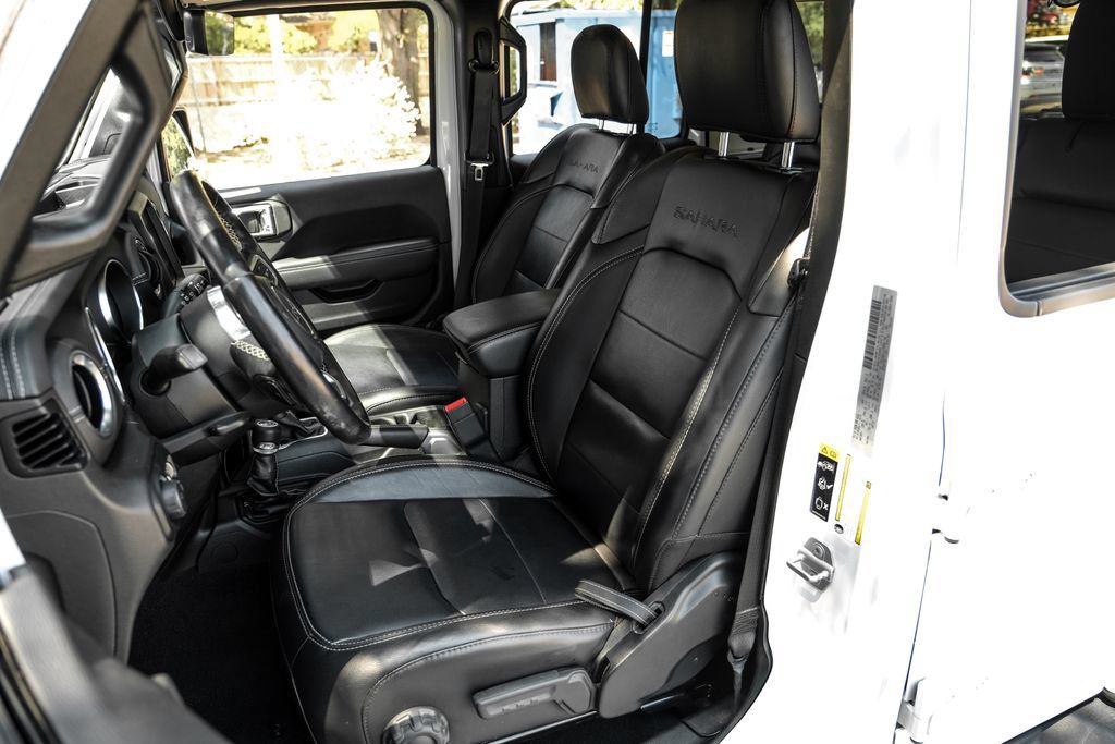 Used 2020 Jeep Wrangler Unlimited Sahara AWD/4WD image 8