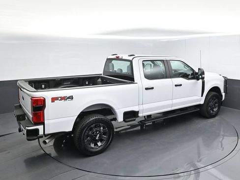 Used 2024 Ford F250 XL w/ STX Appearance Package AWD/4WD image 42