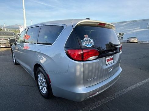 Used 2023 Chrysler Voyager LX FWD image 6
