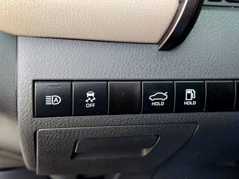 Used 2021 Toyota Camry LE w/ Carpet Mat Package (TMS) image 23