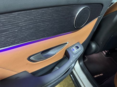 Used 2021 Mercedes-Benz GLC 300 4MATIC image 14