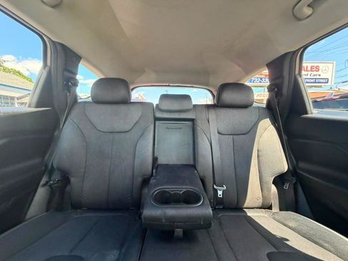 Used 2019 Hyundai Santa Fe SE FWD image 30