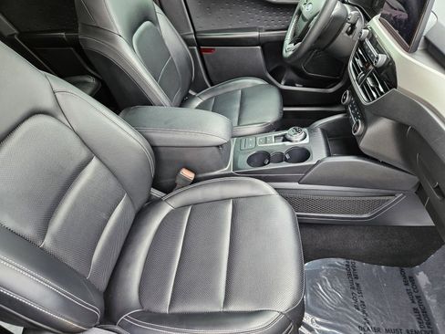 Used 2020 Ford Escape SEL FWD image 18
