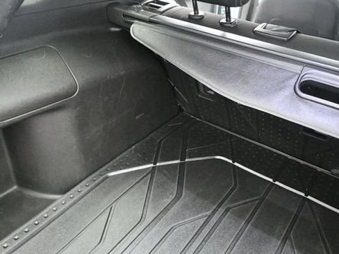 Used 2022 Chevrolet Equinox LT AWD/4WD image 16