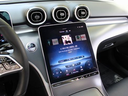 Used 2023 Mercedes-Benz C 300 Sedan image 17