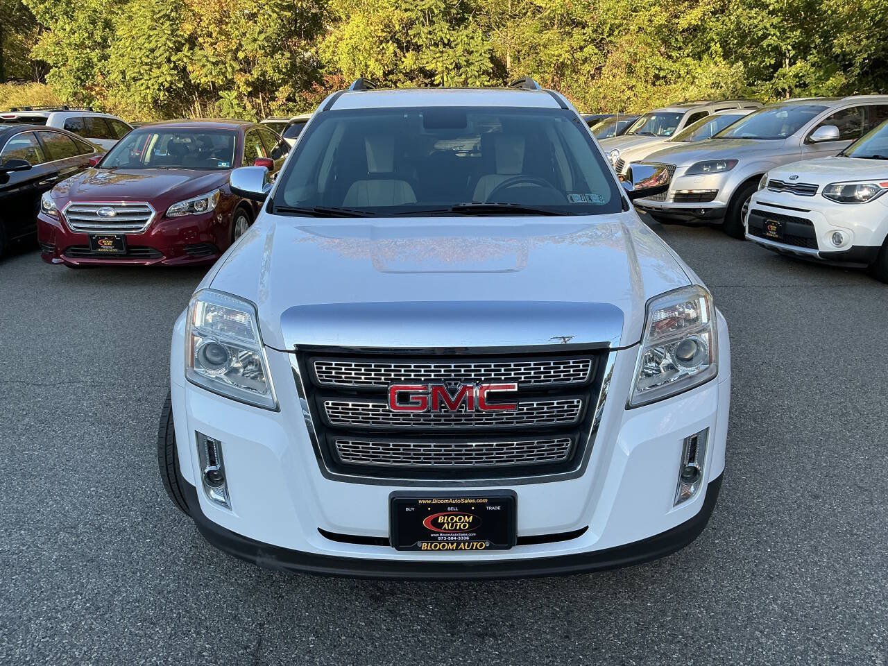 Used 2012 GMC Terrain SLT w/ Chrome and Technology Package AWD/4WD image 2