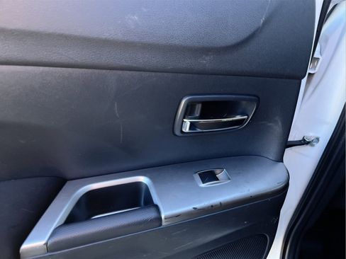 Used 2018 Mitsubishi Outlander Sport ES image 25