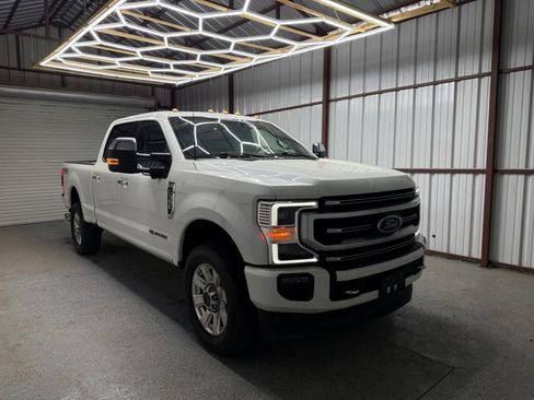 Used 2022 Ford F350 Platinum AWD/4WD image 1