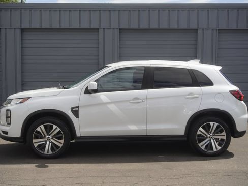 Used 2021 Mitsubishi Outlander Sport ES AWD/4WD image 2