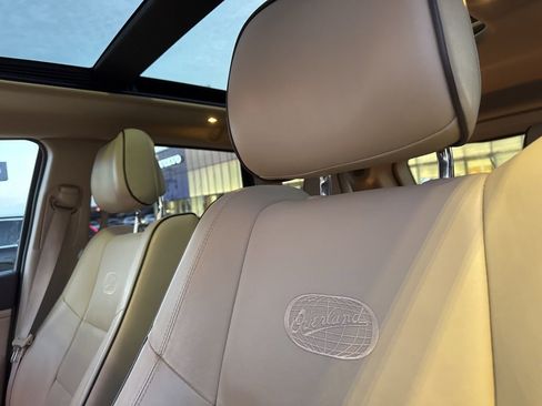 Used 2017 Jeep Grand Cherokee Overland image 5