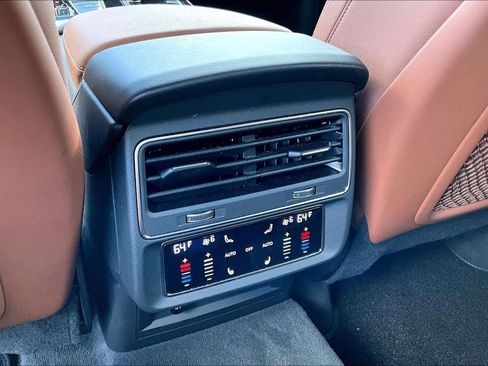 Used 2023 Audi Q7 3.0T Prestige w/ Prestige Package image 17