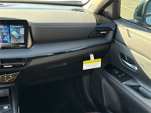 New 2026 Nissan Kicks SR w/ SR Premium Package image 17