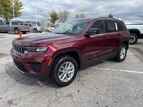 New 2026 Jeep Grand Cherokee Laredo X AWD/4WD image 14