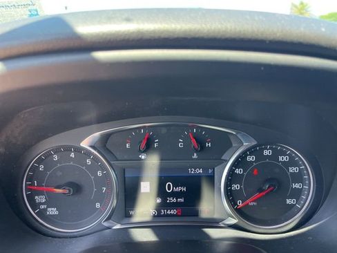 Used 2023 GMC Acadia SLT FWD image 20