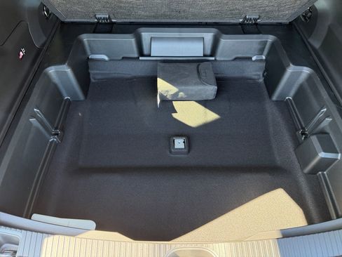 New 2026 Jeep Cherokee Limited image 19