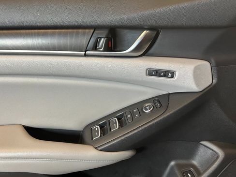 Used 2020 Honda Accord EX-L image 19