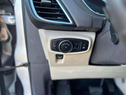 Used 2019 Lincoln Nautilus Reserve image 13