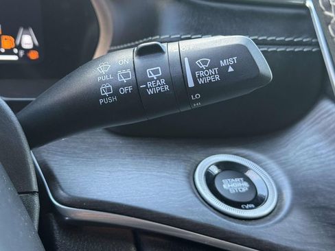 Used 2023 Jeep Grand Cherokee Overland AWD/4WD image 24