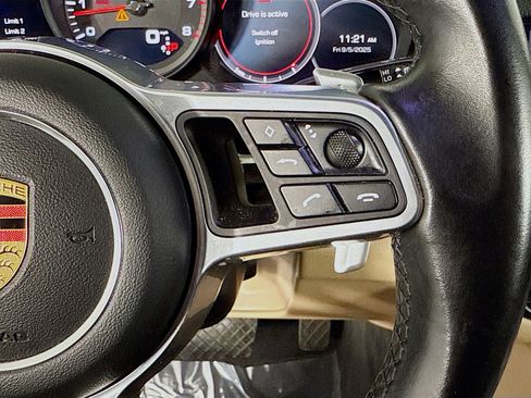 Used 2020 Porsche Cayenne image 13