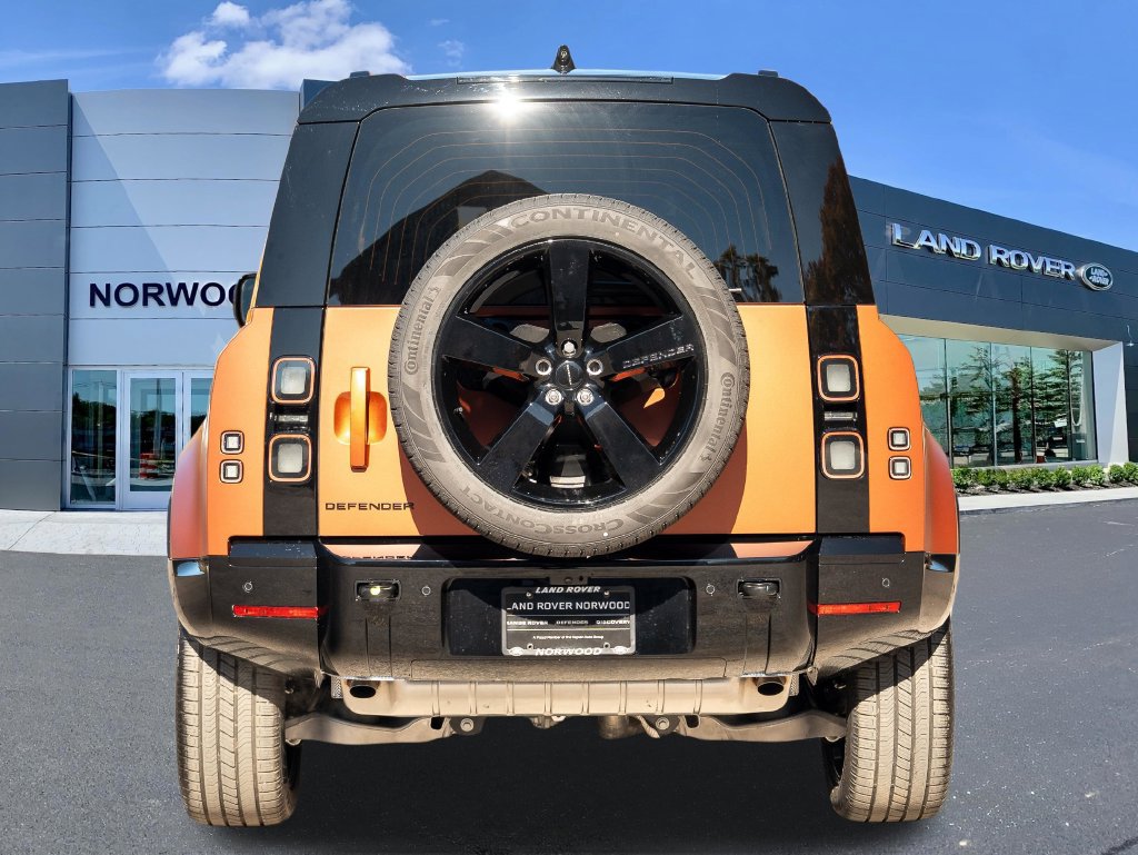 New 2027 Land Rover Defender 110 X-Dynamic SE AWD/4WD image 5