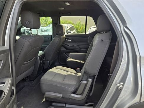Certified 2023 Chevrolet Traverse LT FWD image 15