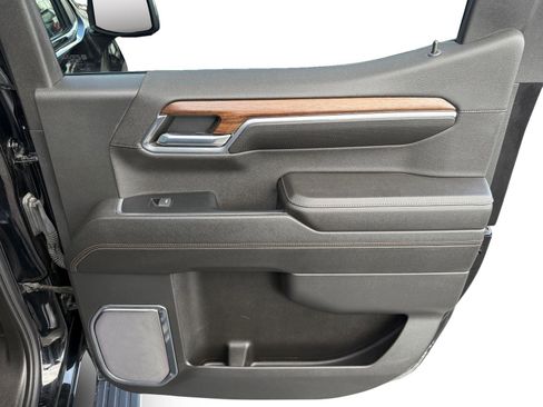 Used 2023 Chevrolet Silverado 1500 High Country image 26