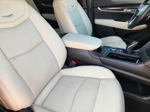 Used 2021 Cadillac XT6 Sport image 15