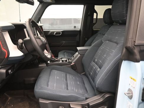 Certified 2025 Ford Bronco Heritage Edition image 18