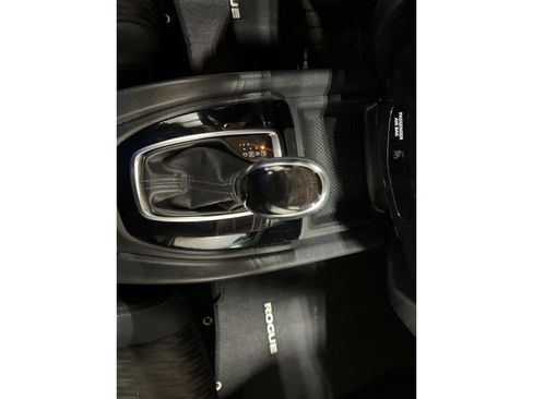Used 2018 Nissan Rogue S AWD/4WD image 16