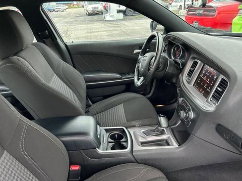 Used 2023 Dodge Charger SXT image 31