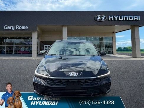 Certified 2026 Hyundai Elantra Sport FWD image 3