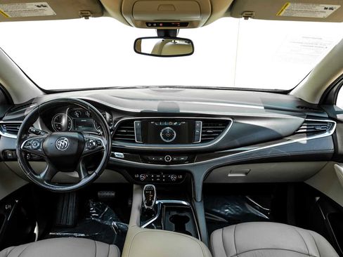 Used 2019 Buick Enclave Essence FWD image 16