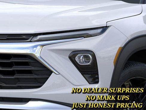 New 2026 Chevrolet TrailBlazer LT w/ Convenience Package FWD image 10