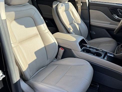 Used 2021 Lincoln Corsair Reserve FWD image 13