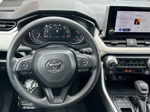 Used 2024 Toyota RAV4 XLE image 14