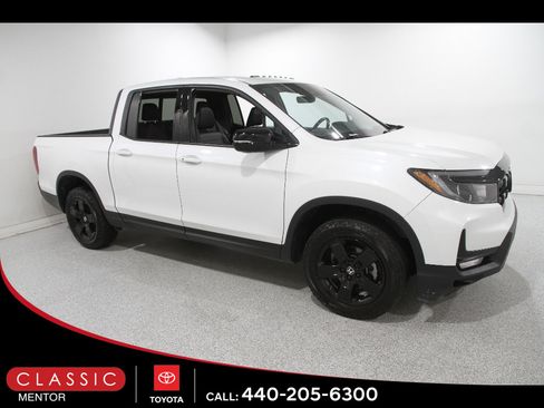 Used 2024 Honda Ridgeline Black Edition image 1