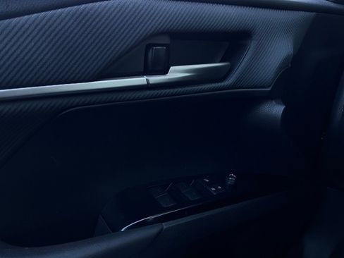 Used 2025 Toyota Camry SE image 21